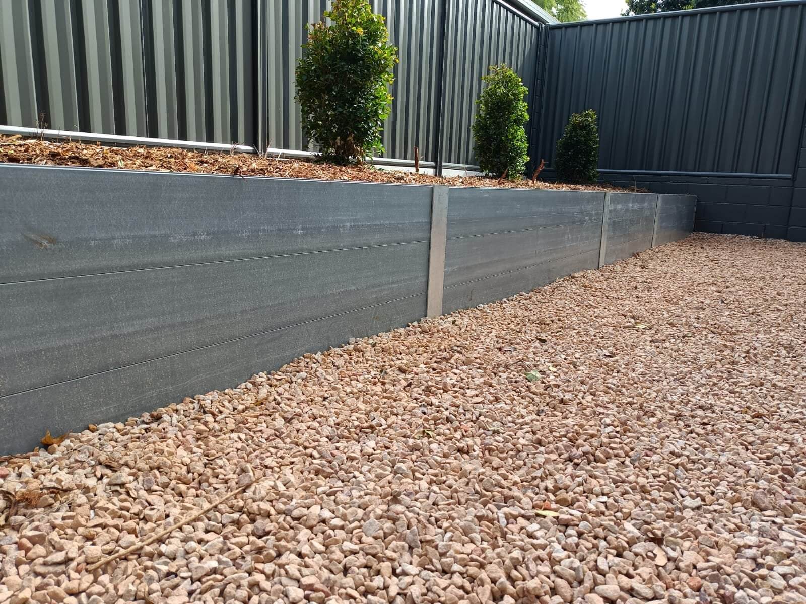 Fencing vs Concrete Retaining walls, Benefits of fencing materials walls, Benefits of Fencing Retaining Walls,